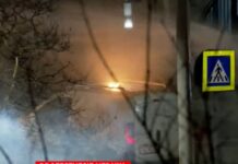 Protestë e dhunshme te Parlamenti, merr flakë një makinë