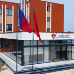 Aksident në Shkodër/ Përplasi me makinë 8-vjeçaren, procedohet 45-vjeçari