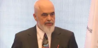 “Gjyqtarët janë vetë Zot dhe vetë shkop, kërkojnë rritje page mbi 2 mijë euro”, Rama: Uroj që Kushtetuesja të mos të na detyrojë të kërkojmë ilaçe të tjera