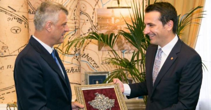 VIDEO  VELIAJ uron PAVARËSINË e KOSOVËS  Drejtësia vjen me sakrificë dhe besim