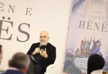 “Në sofrën e Hënës”, reagon myftiu i Vlorës për librin e ri të Ramës