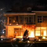 Sulmi me molotovë në ‘Vilën 31’ nga militantët e PD, reagon ambasada franceze: Vënia në rrezik e rezidentëve dhe dëmet janë të patolerueshme