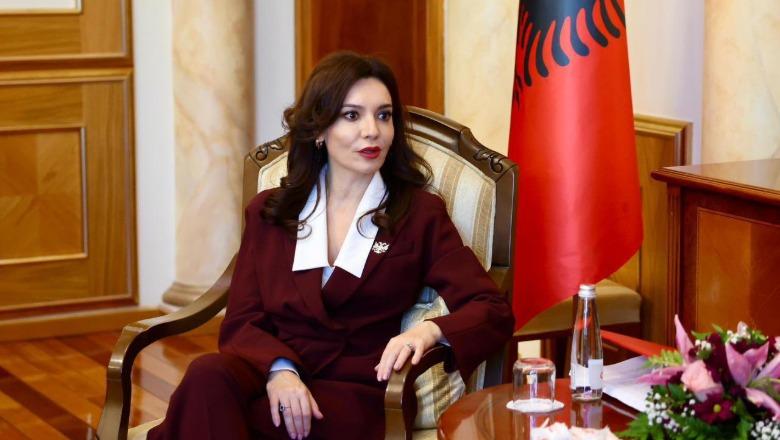 Sulmet e Iranit ndaj vendeve të Gjirit dhe bazave amerikane  Spiropali  Liria sot ka fytyrën e vajzave dhe grave iraniane