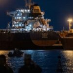 Tarifa për anijet që kalojnë në Ngushticën e Hormuzit, Irani miraton vendimin