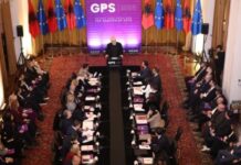 Rama mbledh sot Grupin e PS në pallatin e Kongreseve, në fokus axhenda parlamentare dhe strategjia e komunikimit! Raporton edhe drejtoresha e Kadastrës