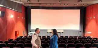 Bashkëpunim i ri Shqipëri-Greqi në fushën e kinematografisë! Arkiva e vendit fqinj do të restaurojë filmin ‘Gurët e shtëpisë sime’