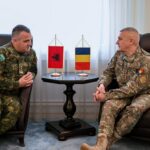 Kingji vizitë në Rumani, rritje e ndërveprueshmërisë mes forcave të Aleancës