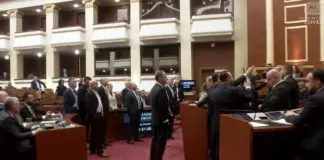 Deputetët e PD “gardh” te Berisha, kryedemokrati nuk liron foltoren