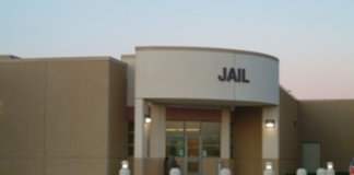 Policët fusin në burg 50-vjeçaren e pafajshme, përdorën inteligjencën artificiale për ta kapur