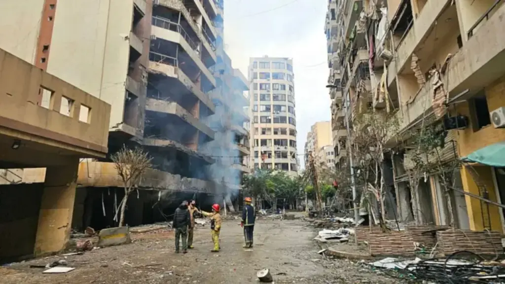 Emiratet e Bashkuara Arabe rrëzojnë raketa dhe dronë iranianë  6 viktima që nga nisja e konfliktit