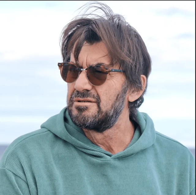 Berisha si  Tata  dikur