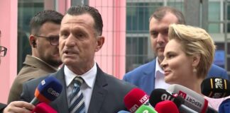 “Zoti Kryemadhi”/ Avokati i Metës bën lapsus, Monika: Jam zonja o shoku, mos u provoko