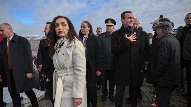 Arsyet prapa përçarjes Osmani   Kurti