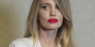 Angelina Jolie tërheq vëmendjen në Shangai me buzëkuq të kuq dhe stil elegant në eventin e Tom Ford