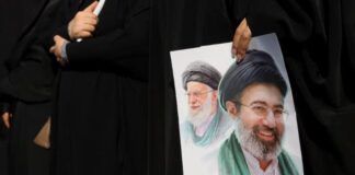 Inteligjenca amerikane: Nuk ka ende rrezik që regjimi në Iran të bjerë