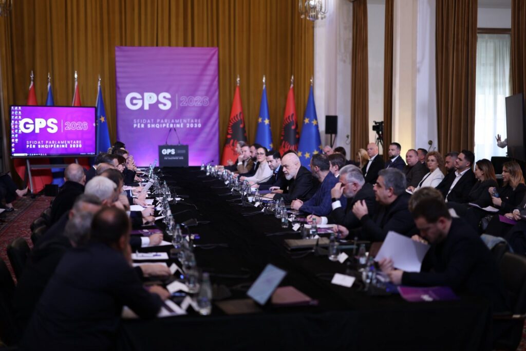 Mbledhja e grupit parlamentar socialist  kryeministri Rama  Në fokus reforma në kadastër dhe ajo territoriale