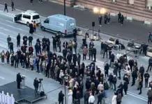 Balla ironizon foltoren e Berishës, poston foton para Kryeministrisë: Fati i keq tani që zgjati dita, në errësirë duheshin më shumë