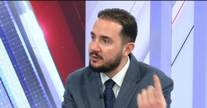 -800-0-0ed734579a7f6216326ddb3c80ba5171