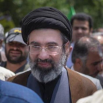 Kush është Mojtaba Hosseini, djali i Khameneit dhe Udhëheqësi i ri Suprem i Iranit (të cilit i ati i kishte hapur rrugën)