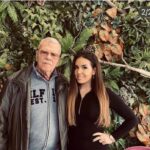 Mbesa e Robert Ndrenikës: Turp nuk është të puthësh një djalë, por të mos dish kush e ka shkruar “Gjeneralin e Ushtrisë së Vdekur”