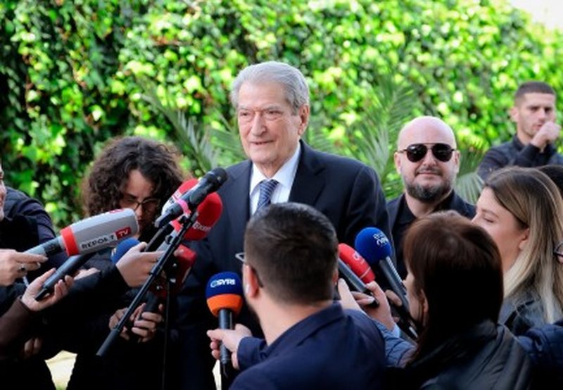 Analiza  Sa vepra penale konsumon Sali Berisha sa herë paraqitet në dyert e SPAK 