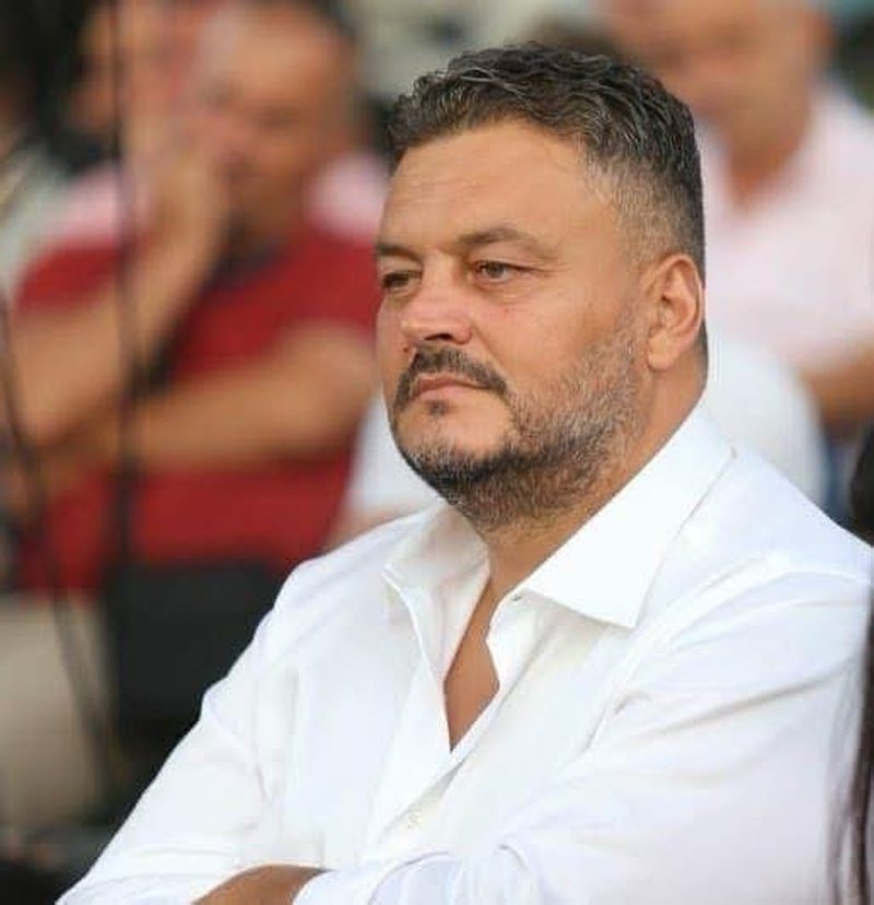  Akt i paburrë dhe absurd    Dritan Burgija reagon pas përjashtimit  Askush nuk mund të fshijë historinë time në PD