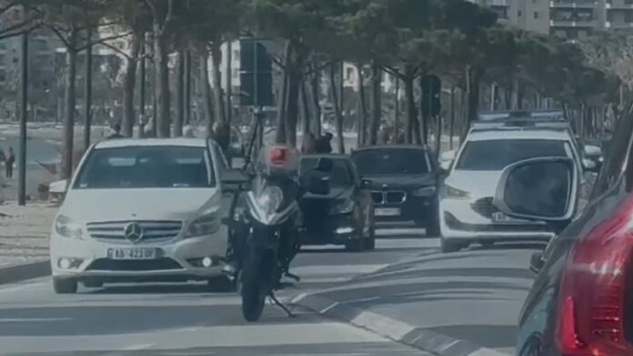 -800-0-7f684c6b5ca073a3d03ebe4b32d450e5