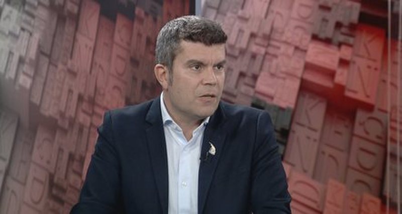 Kriza e re në Kosovë  Hasimja  Përplasje egosh  Kurti do që të ketë në dorë edhe Presidentin