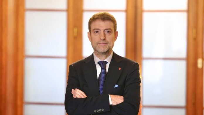 -800-0-f7feee625108ffe5553eb8ec7e884814