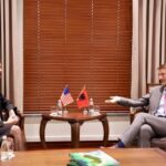 Hoxha takim me të ngarkuarën me punë të SHBA: Thellim i bashkëpunimit për sigurinë, Shqipëria krah aleatëve për paqen ndërkombëtare