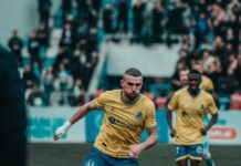 Elbasani feston në Vlorë, mund Flamurtarin