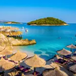 “GB News”: Nga Ksamili në Porto Palermo – perlat shqiptare që po sfidojnë destinacionet e mbipopulluara