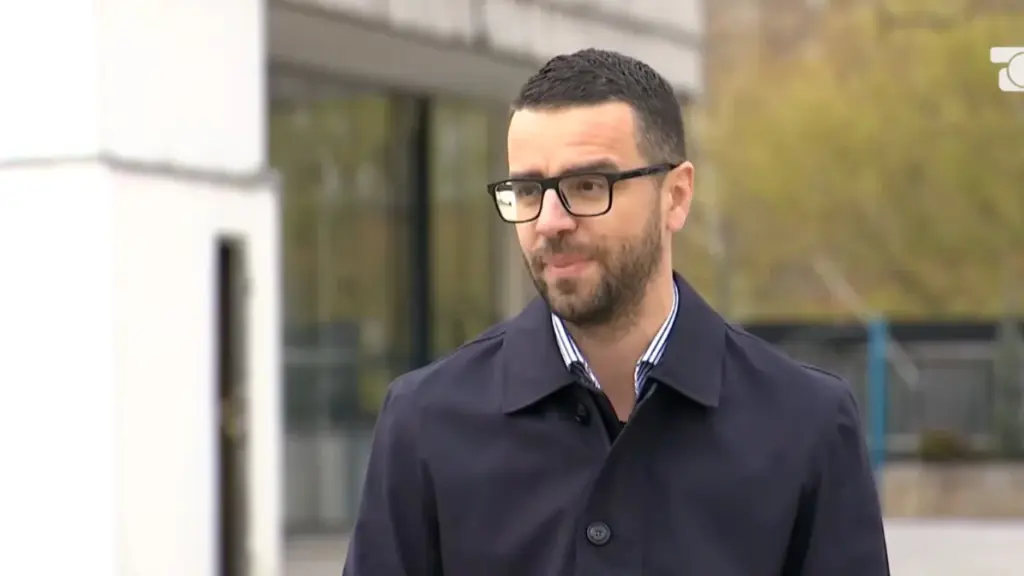 Ndeshja finale mes Kosovës dhe Turqisë  gazetari Arlind Sadiku zbulon çmimin e një bilete  VIP   Biznesmeni e bleu 7 mijë euro 