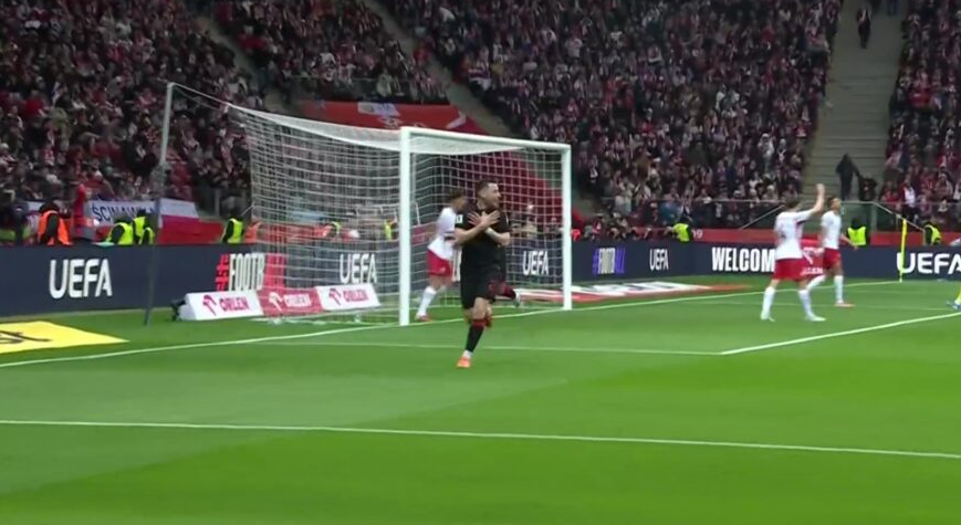 Poloni 0 1 Shqipëri  mbyllet pjesa e parë me gol të Arbër Hoxhës