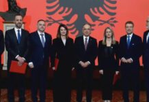 Betohen 7 ministrat e rinj në PRESIDENCË