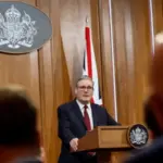 “Nuk do të futemi në luftë me Iranin”, Starmer: Po punojmë për të rihapur Ngushticën e Hormuzit