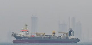 Tronditen tregjet globale nga lufta në Iran