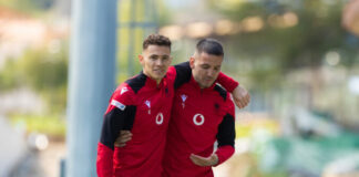 Sylvinho sheh “makthe”, Asllani del nga fusha duke çaluar