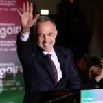 Socialistët mbajnë qytetet kryesore në Francë, forcohet e majta ekstreme në periferitë urbane