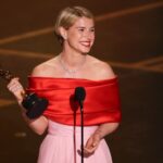 Fjalimi “drithërues” i Oscar! Jessiy Buckley aktorja e parë irlandeze që bën histori: Çmimi shkon për kaosin në zemrën e nënave