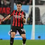 “40 milionë dyshime”/ Mesfushori shqiptar i Milanit në qendër të kritikave, nuk kursehet as nga ish-lojtari kuqezi: Ai nuk është Rabiot…