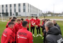 Pas zhgënjimit me Poloninë, Kombëtarja kryen stërvitjen e radhës në Varshavë