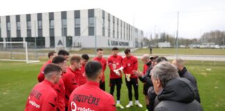 Pas zhgënjimit me Poloninë, Kombëtarja kryen stërvitjen e radhës në Varshavë