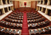 Opozita bojkotoi seancën, Kuvendi miraton me votat e PS rezolutën që shpall Iranin shtet terrorist