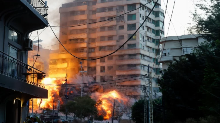 Shpërthime pranë ambasadës amerikane në Bagdad  aktivizohen sirenat e alarmit