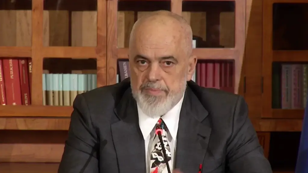  Vota për Ballukun nuk do përdoret si argument nga vendet e BE   Rama flet edhe për takimin me ambasadoren e SHBA në Greqi  Çështjet që diskutuam