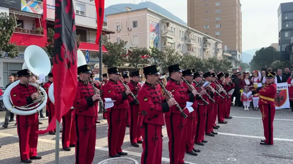 582 vjet nga Besëlidhja e Lezhës  Homazhe  ecje simbolike dhe festime në nderim të Gjergj Kastriotit