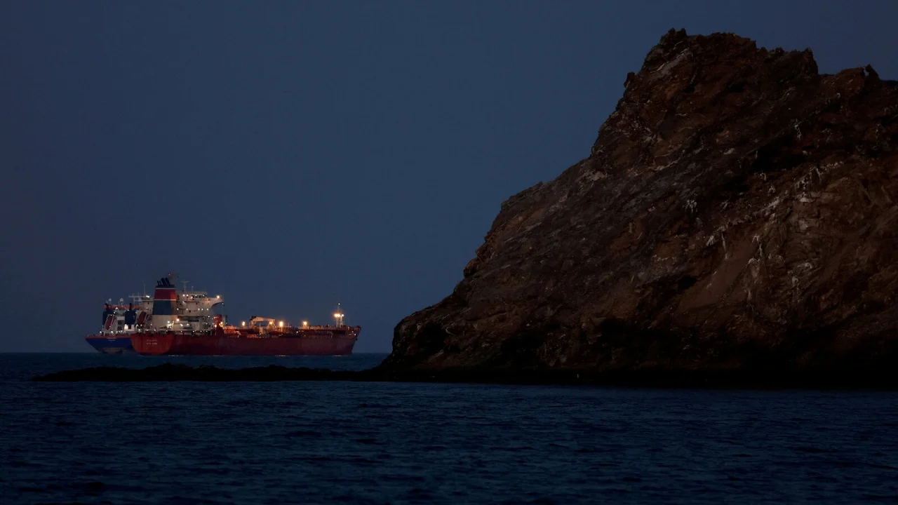 Ndodh për herë të parë që nga nisja e luftës SHBA-Izrael me Iranin, anija franceze kalon Ngushticën e Hormuzit