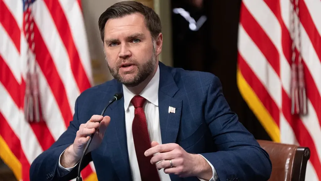 A po përgatitet JD Vance për kandidimin presidencial të vitit 2028 me publikimin e librit të ri 