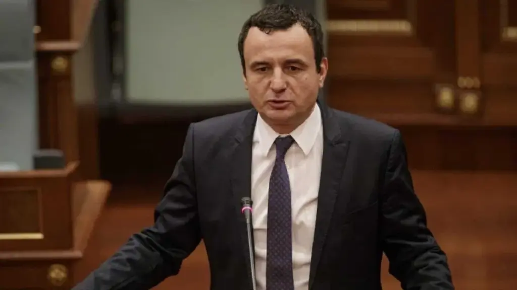 Pasuria e Kurtit  kryeministri i Kosovës deklaron vetëm 16 41 euro në llogarinë bankare